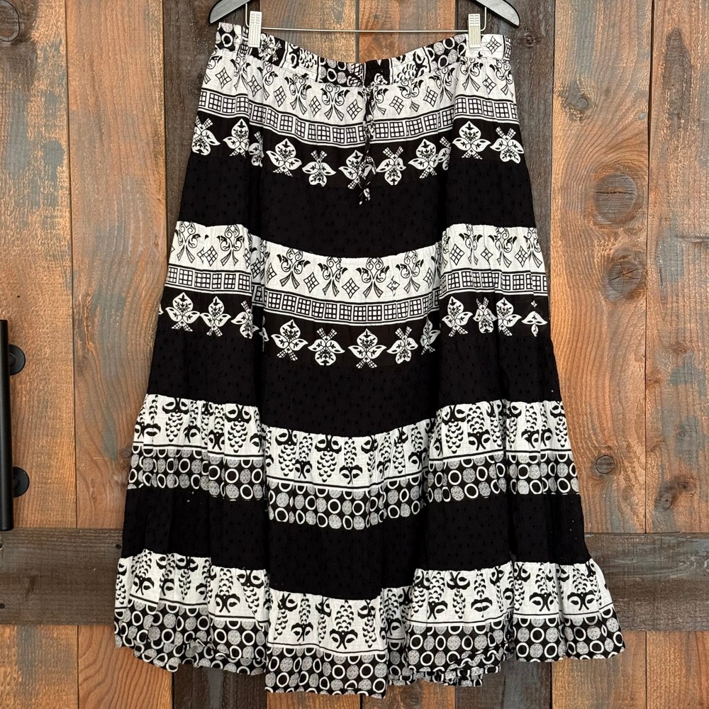 Exclusively Signals Black White Block Print Eyelet Tiered Midi Skirt 1X Cotton